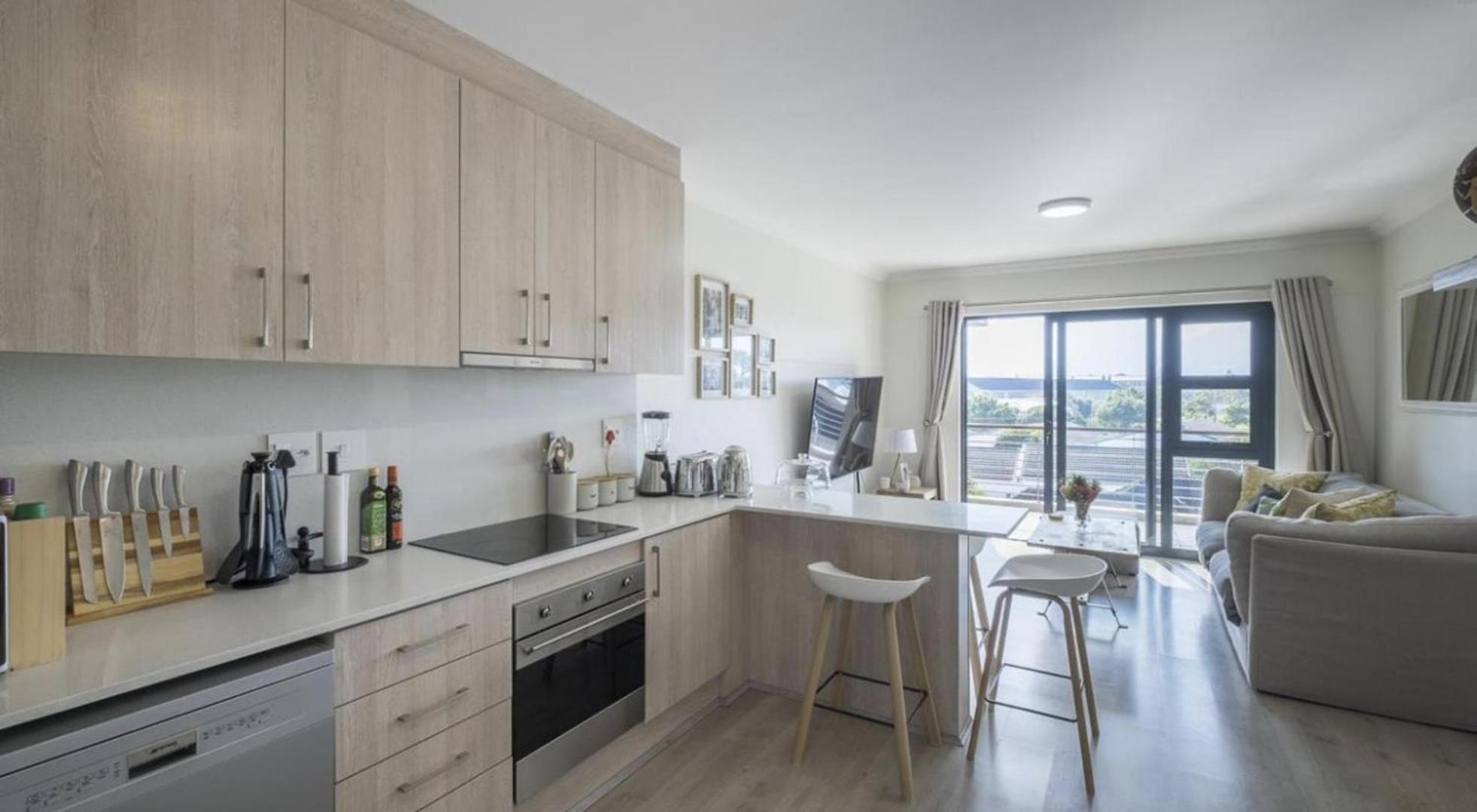 Immaculate 2-bed In Cape Town