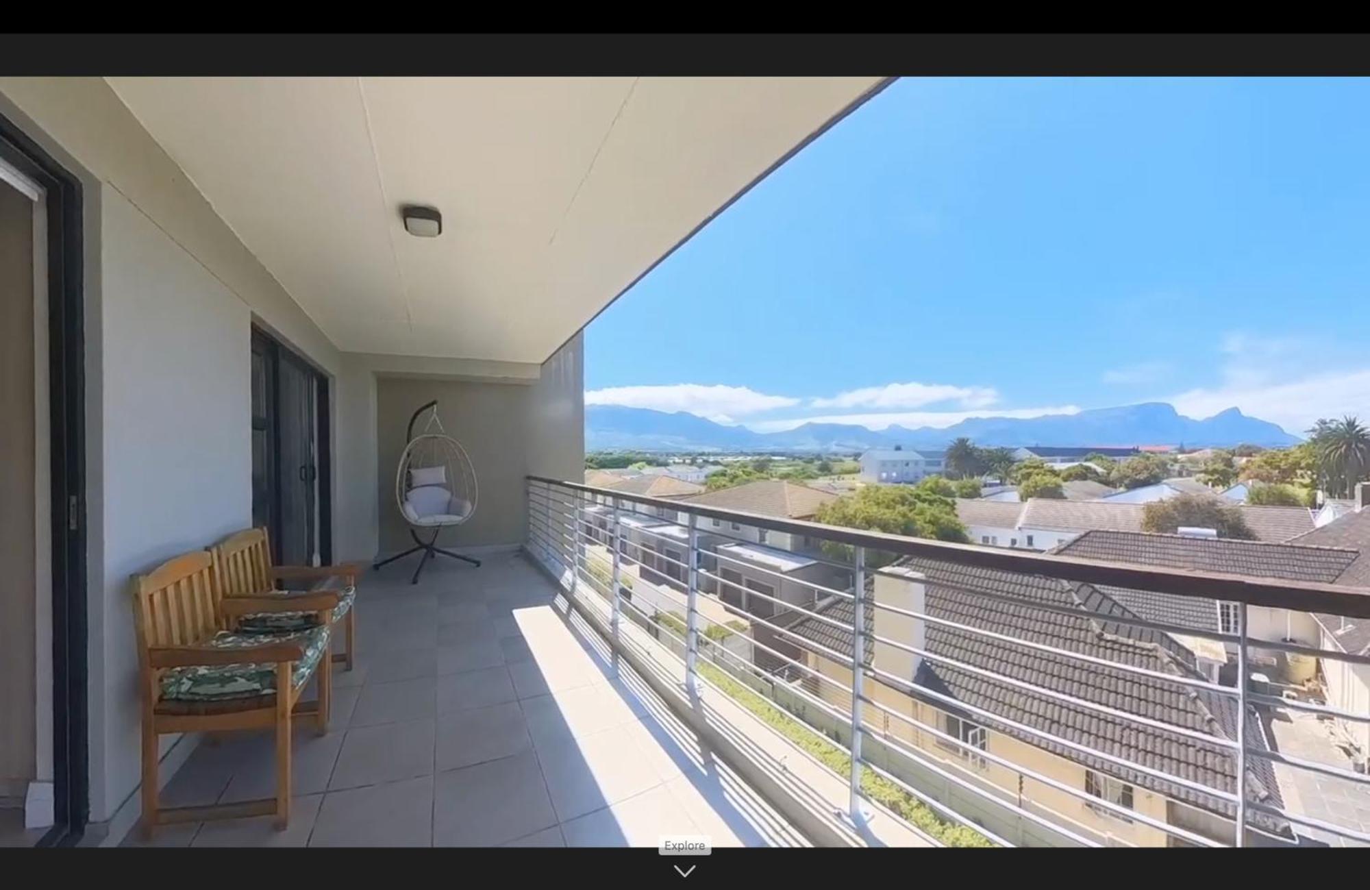 Immaculate 2-bed In